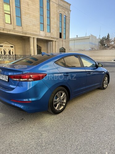Hyundai Elantra 2018, 102,314 km - 2.0 л - Bakı