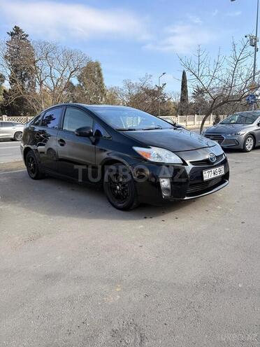 Toyota Prius 2015, 187,000 km - 1.8 л - Bakı