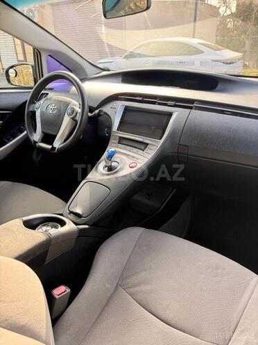 Toyota Prius 2015, 187,000 km - 1.8 л - Bakı