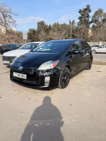 Toyota Prius 2015, 187,000 km - 1.8 л - Bakı