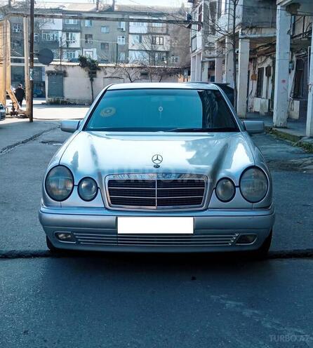 Mercedes E 240 1998, 201,245 km - 2.4 l - Bakı