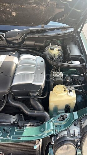 Mercedes E 220 2001, 185,000 km - 2.2 l - Bakı