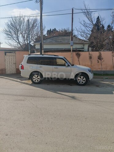 Mitsubishi Pajero 2008, 243,992 km - 3.0 l - Bakı