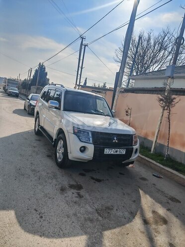 Mitsubishi Pajero 2008, 243,992 km - 3.0 l - Bakı