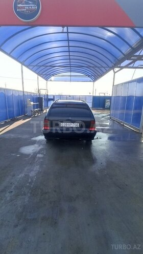 Mercedes C 180 1998, 318,000 km - 1.8 l - Qazax