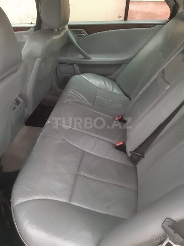 Mercedes E 240 2000, 250,000 km - 2.4 l - Bakı