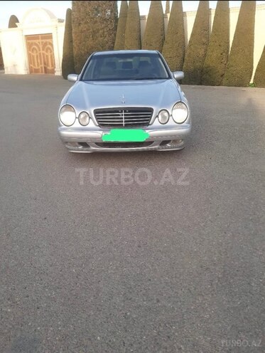 Mercedes E 240 2000, 250,000 km - 2.4 l - Bakı