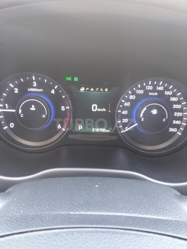 Hyundai Grandeur 2015, 217,000 km - 2.2 l - Bakı