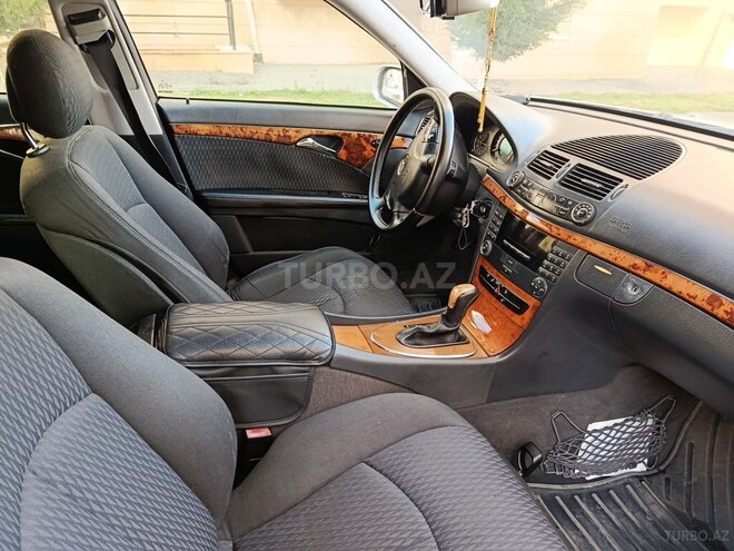 Mercedes E 270 2002, 513,000 km - 2.7 l - Bakı