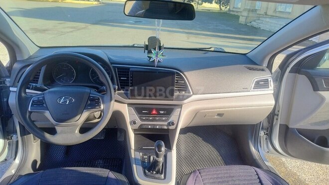 Hyundai Elantra 2016, 238,988 km - 2.0 l - Bakı