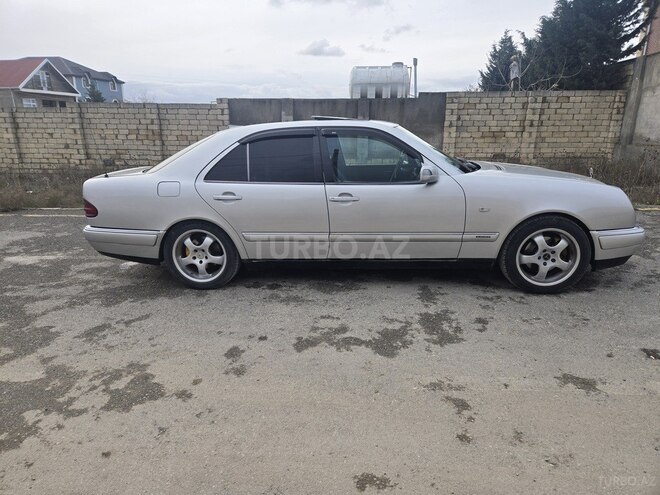 Mercedes E 280 1996, 280,000 km - 2.8 l - Bakı