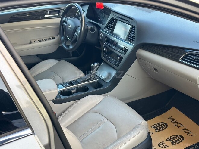Hyundai Sonata-2