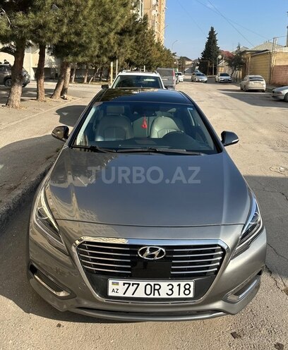 Hyundai Sonata-11