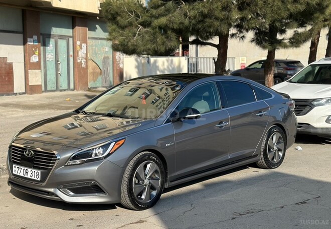 Hyundai Sonata-12