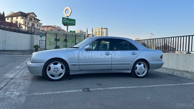 Mercedes E 320 2000, 274,000 km - 3.2 l - Bakı