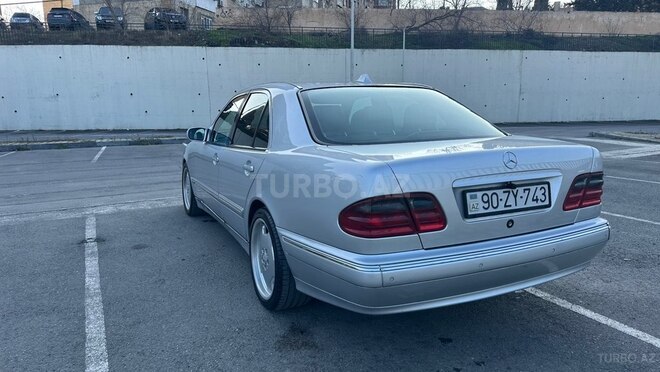 Mercedes E 320 2000, 274,000 km - 3.2 l - Bakı