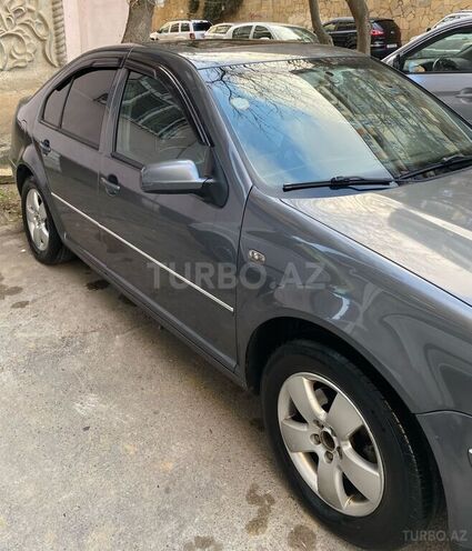 Volkswagen Jetta 2004, 228,596 km - 2.0 l - Bakı