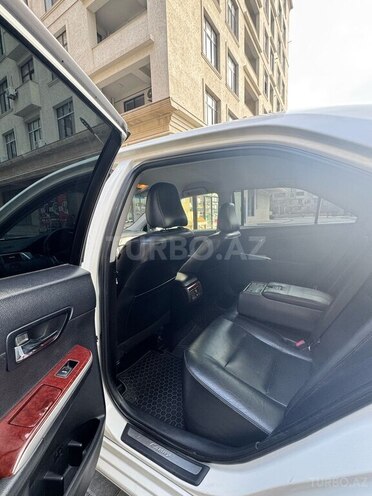 Toyota Camry-8