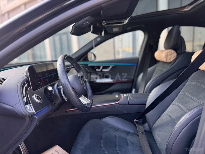 Mercedes E 300 de-16