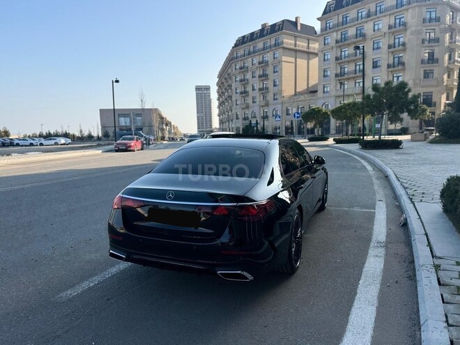 Mercedes E 300 de-5