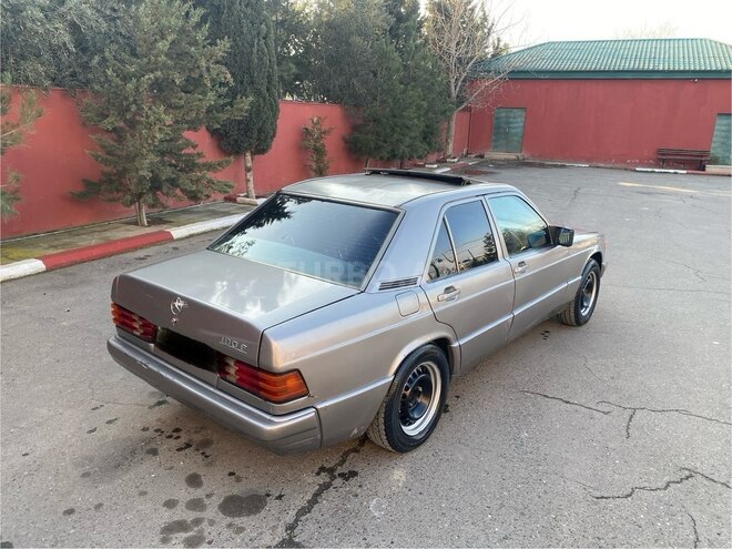 Mercedes 190 1991, 698,456 km - 2.0 l - Şirvan