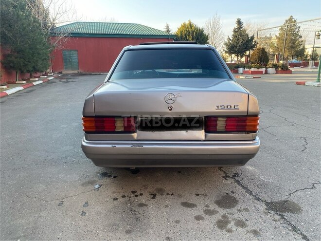 Mercedes 190 1991, 698,456 km - 2.0 l - Şirvan