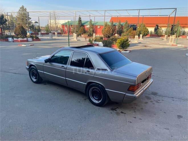 Mercedes 190 1991, 698,456 km - 2.0 l - Şirvan