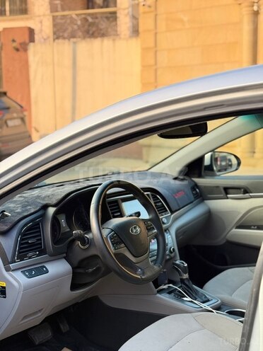 Hyundai Elantra 2018, 111,187 km - 2.0 l - Bakı