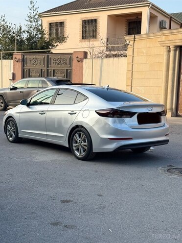 Hyundai Elantra 2018, 111,187 km - 2.0 l - Bakı