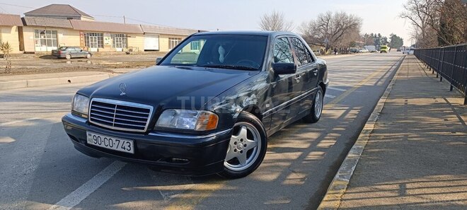 Mercedes C 200 1996, 296,000 km - 2.0 l - Yevlax