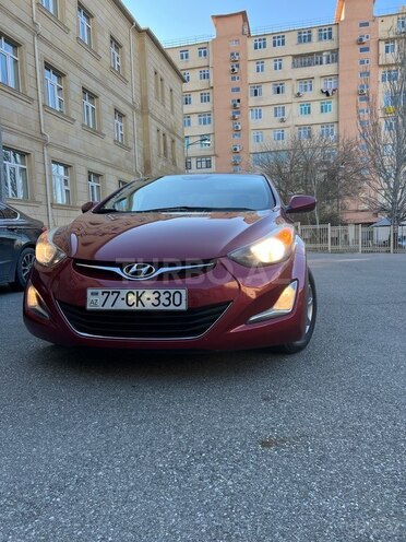 Hyundai Elantra-2