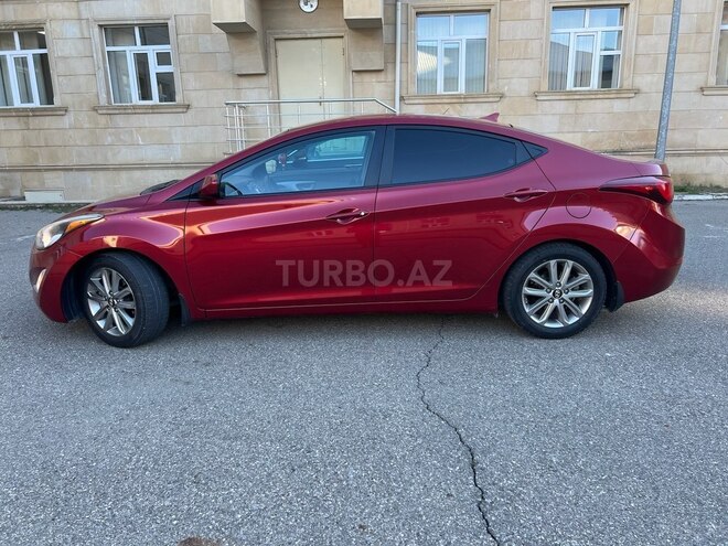 Hyundai Elantra-8