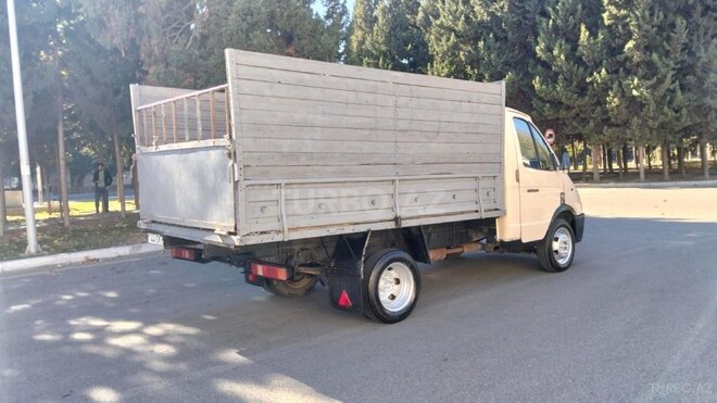 GAZ  2000, 265,000 km - 2.4 l - İsmayıllı