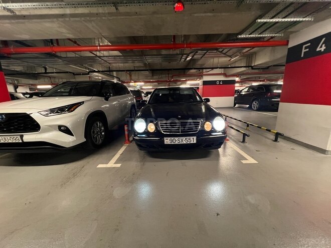Mercedes E 270 1999, 523,305 km - 2.7 l - Bakı