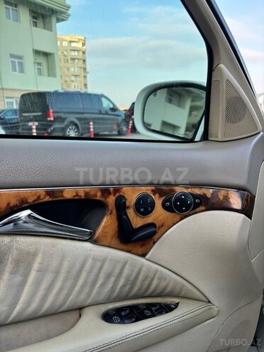 Mercedes E 320 2002, 297,000 km - 3.2 l - Bakı
