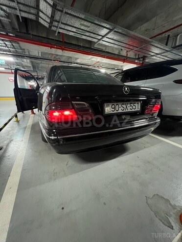 Mercedes E 270 1999, 523,305 km - 2.7 l - Bakı