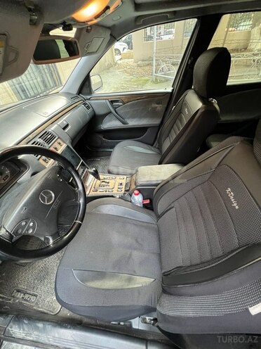 Mercedes E 270 1999, 523,305 km - 2.7 l - Bakı