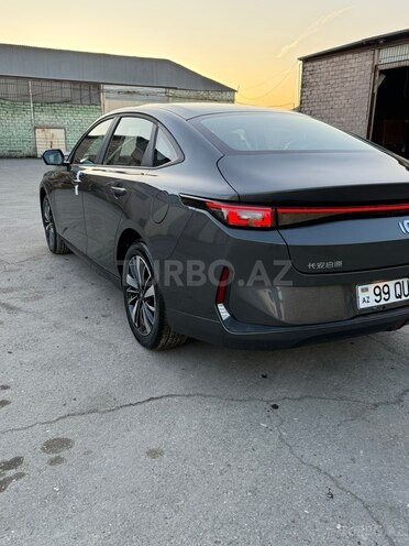 Changan Qiyuan A05 2025, 0 km - 1.5 l - Bakı