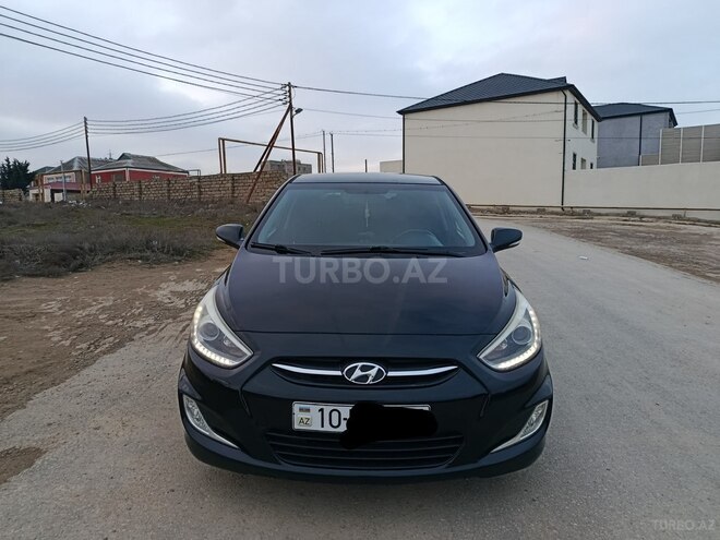 Hyundai Accent 2015, 200,000 km - 1.6 l - Bakı