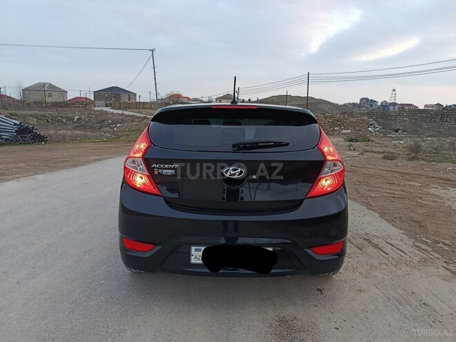 Hyundai Accent 2015, 200,000 km - 1.6 l - Bakı