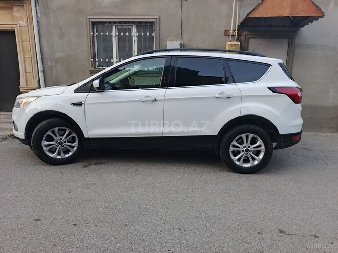 Ford Escape 2017, 226,331 km - 1.5 l - Bakı