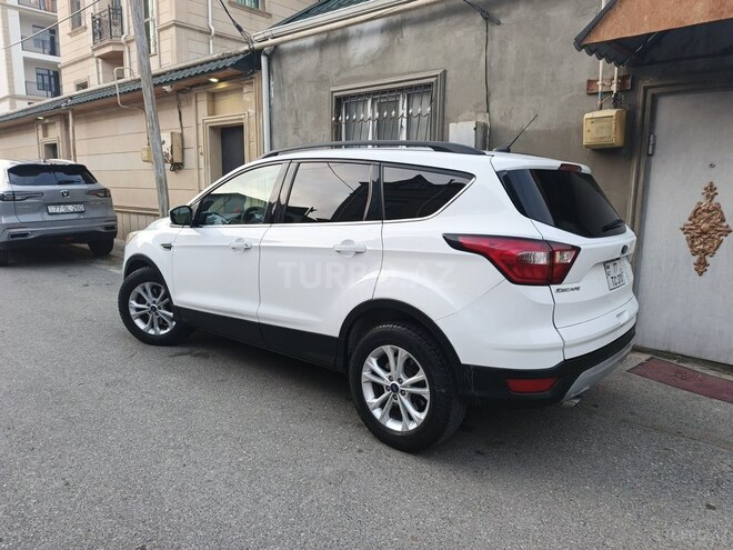 Ford Escape 2017, 226,331 km - 1.5 l - Bakı