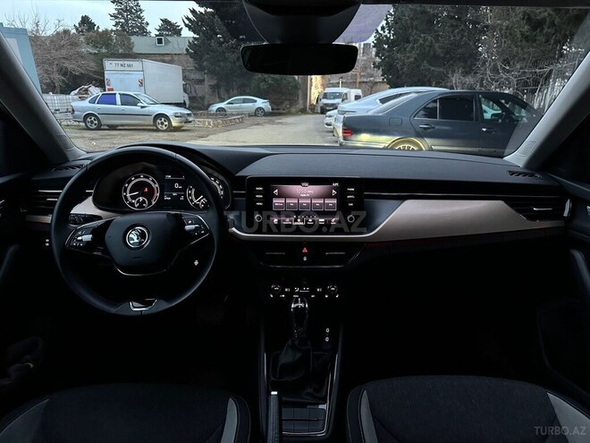 Skoda Kamiq 2023, 55,000 km - 1.6 л - Bakı