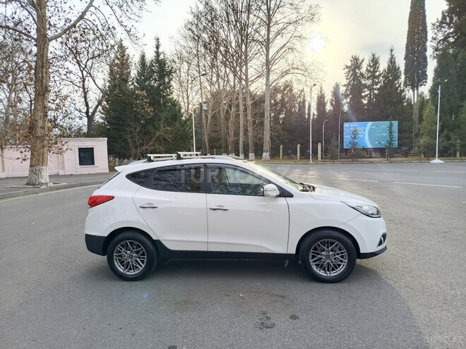 Hyundai ix35-16