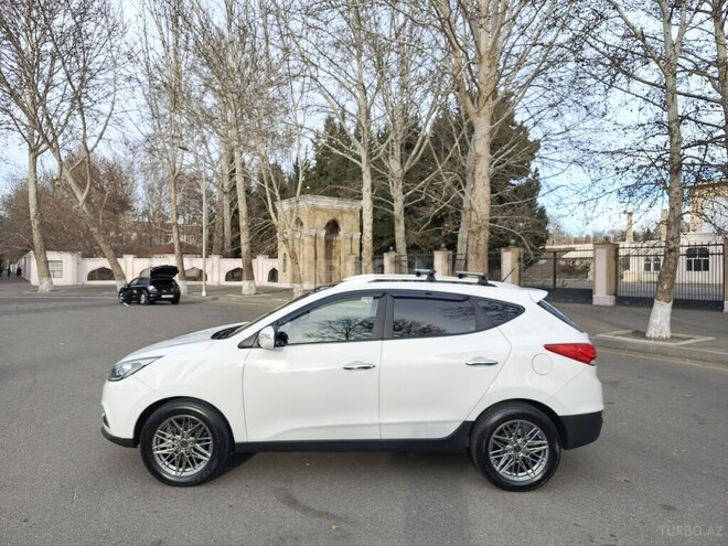 Hyundai ix35-17