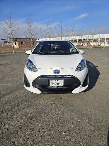 Toyota Aqua 2019, 136,500 km - 1.5 l - Gəncə