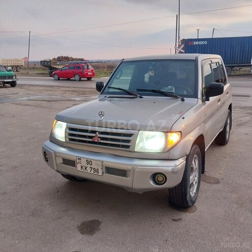 Mitsubishi Pajero io 2000, 435,000 km - 1.8 л - Bakı