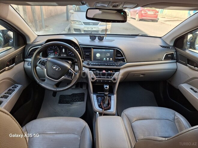 Hyundai Elantra 2016, 178,637 km - 2.0 l - Gəncə
