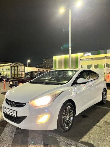 Hyundai Elantra-5