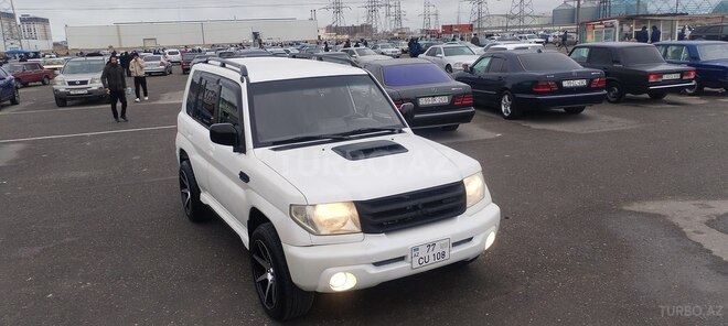 Mitsubishi Pajero io 2000, 360,000 km - 2.0 l - Bakı